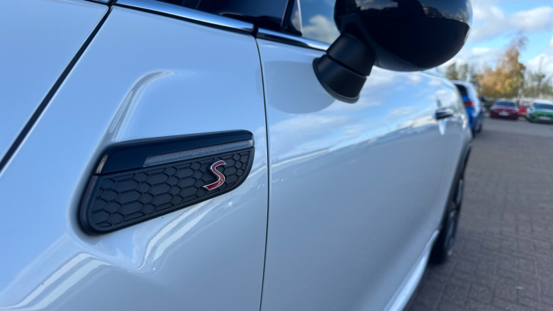 MINI Hatchback 2.0 Cooper S Sport 3dr Auto Petrol Hatchback